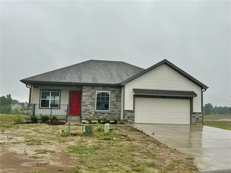 15776 Shelby CT, Basehor, KS 66007
