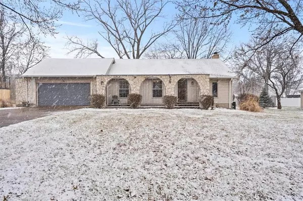 6500 Woodstock ST, Shawnee, KS 66218