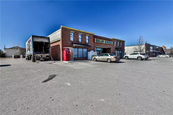 Grain Valley, MO 64029,105 Rock Creek LN