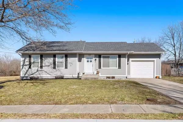 Harrisonville, MO 64701,1900 Harry DR