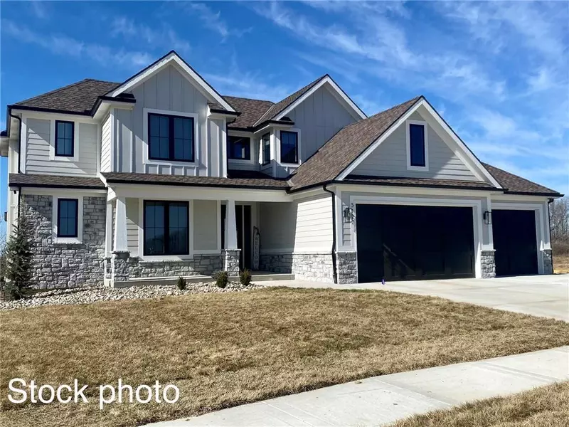 2251 NW Palisades DR, Riverside, MO 64150