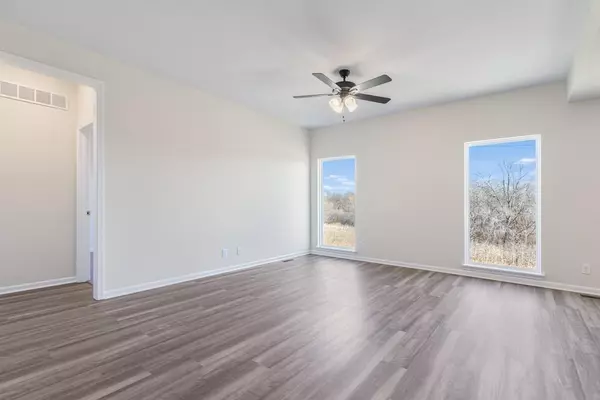 Raymore, MO 64083,2106 Creek View LN