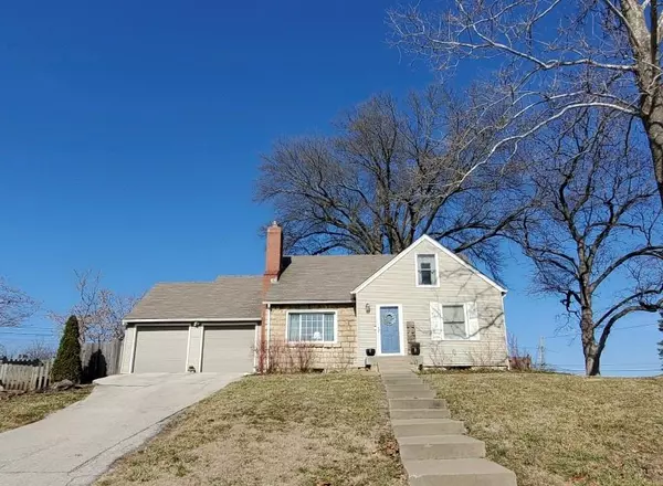 324 NE PARK CIR, Kansas City, MO 64116