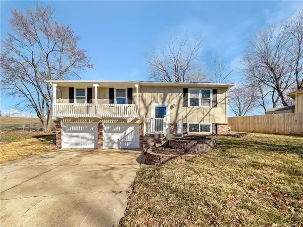 1724 N Hanover AVE, Independence, MO 64056