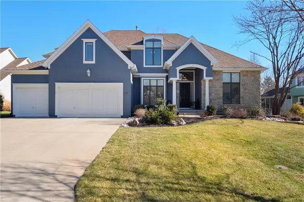 14713 Sherwood ST, Leawood, KS 66224