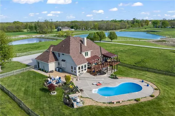 Kearney, MO 64060,15822 C HWY