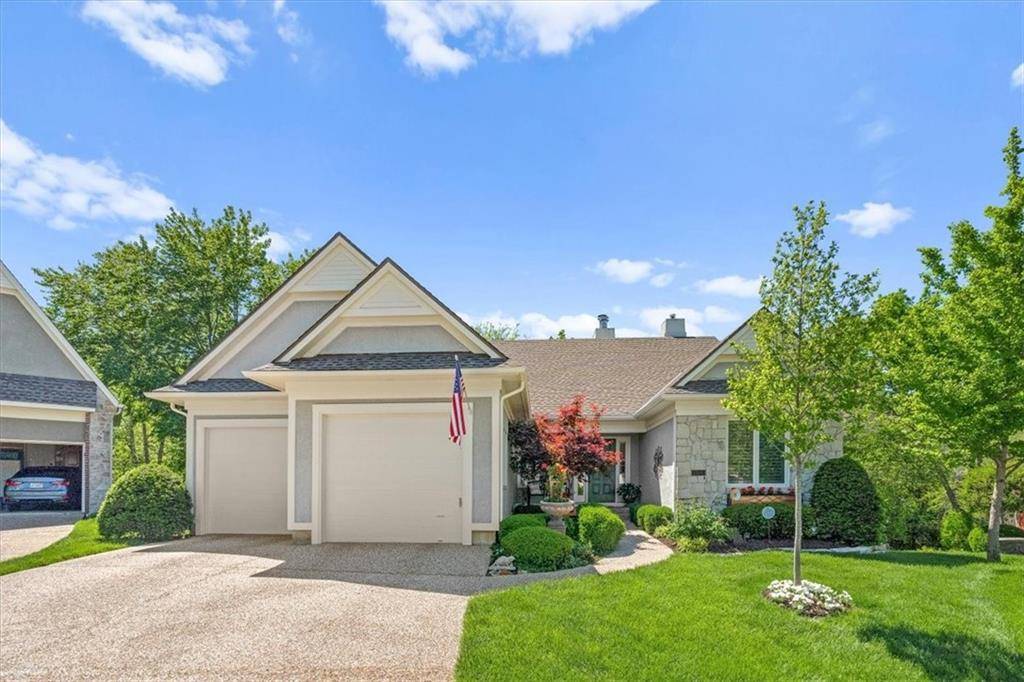 12616 CEDAR ST, Leawood, KS 66209