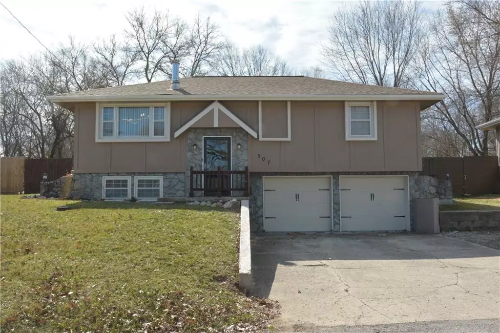 Harrisonville, MO 64701,507 E Forest ST