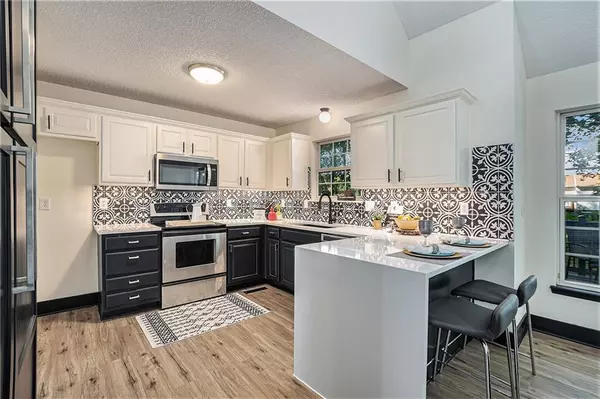 Blue Springs, MO 64014,505 SE Chase CT