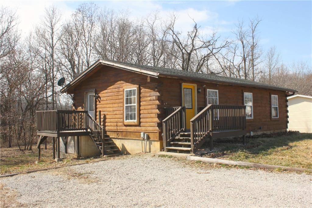 1172 NE 15 RD, Knob Noster, MO 65336