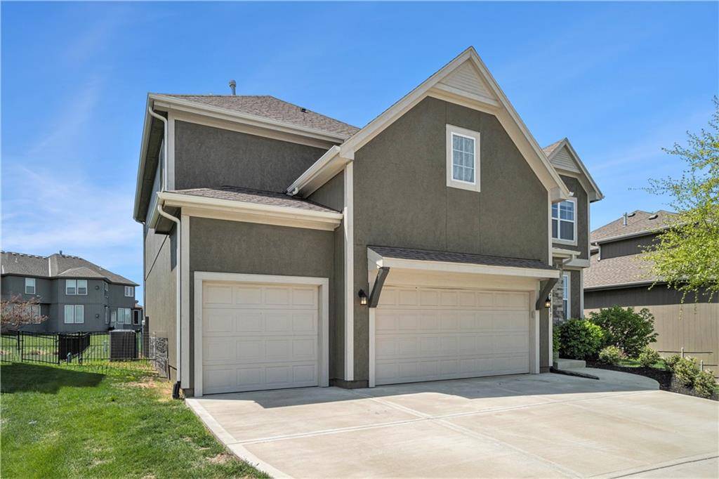 Lenexa, KS 66227,24907 W 91st TER