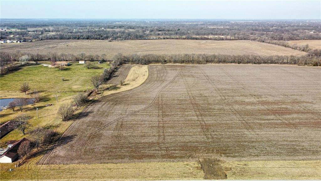 W Outer_Tract 5 RD, Harrisonville, MO 64701