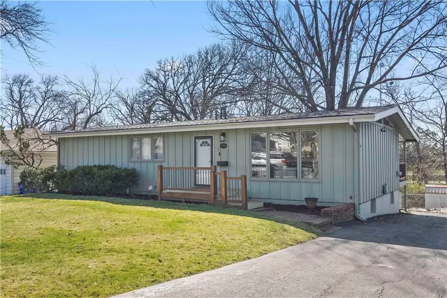 6910 Kessler ST, Merriam, KS 66204