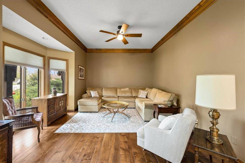 Lenexa, KS 66220,20406 Crickett LN