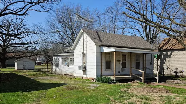 Girard, KS 66743,113 Osage ST