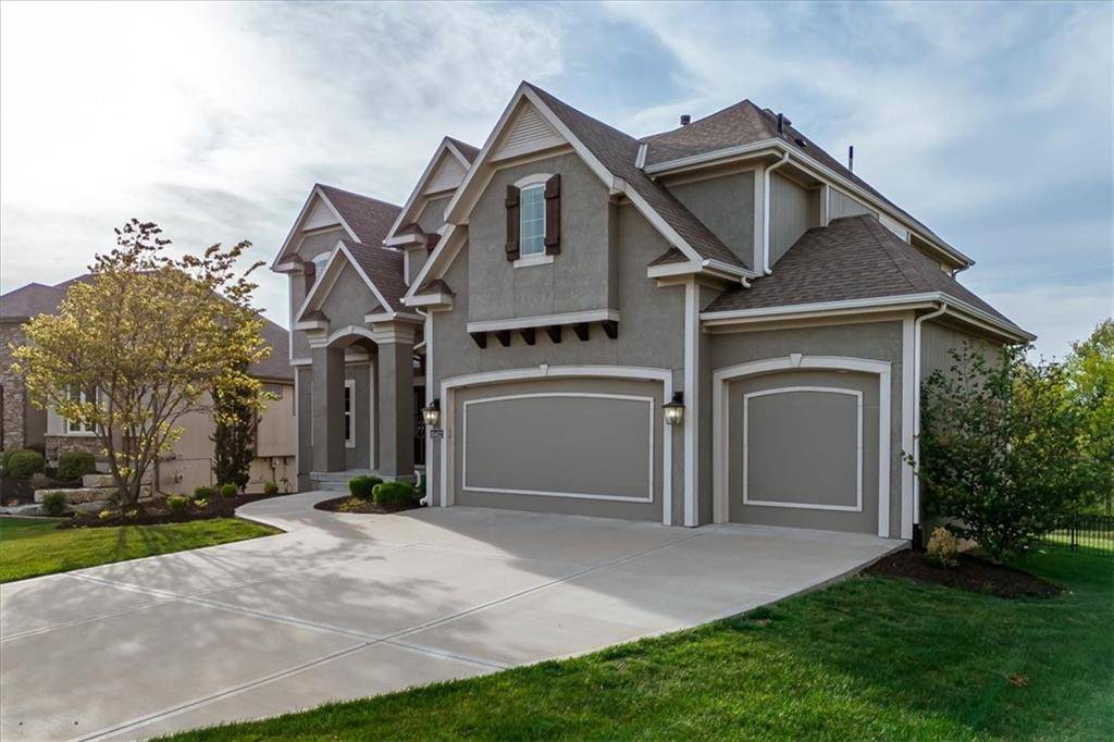 Overland Park, KS 66221,10412 W 170TH PL