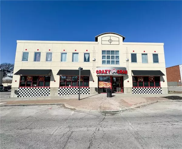 3756 Broadway BLVD, Kansas City, MO 64111