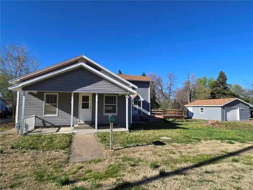 Chanute, KS 66720,620 W Pine ST