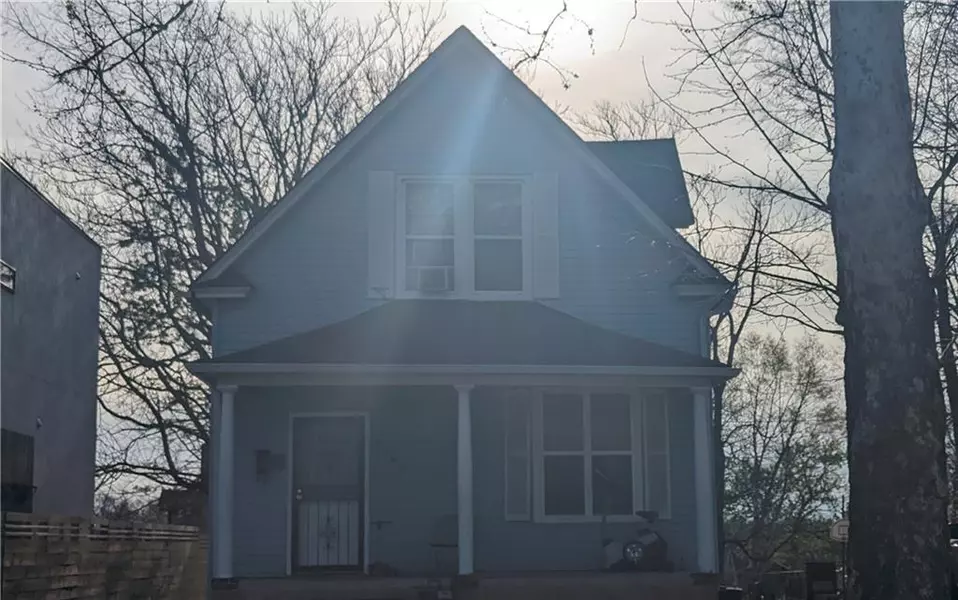 4105 Tracy AVE, Kansas City, MO 64110