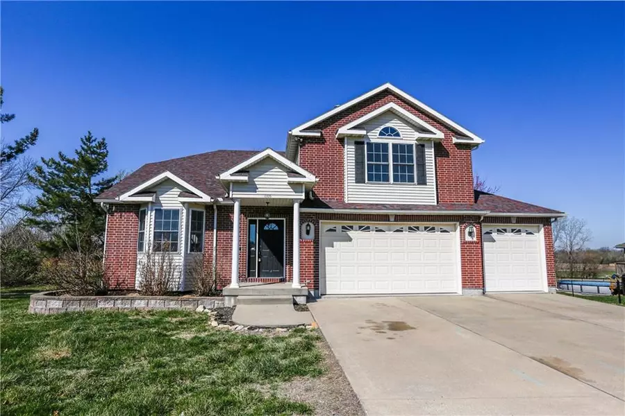 1105 Orchid ST, Garden City, MO 64747