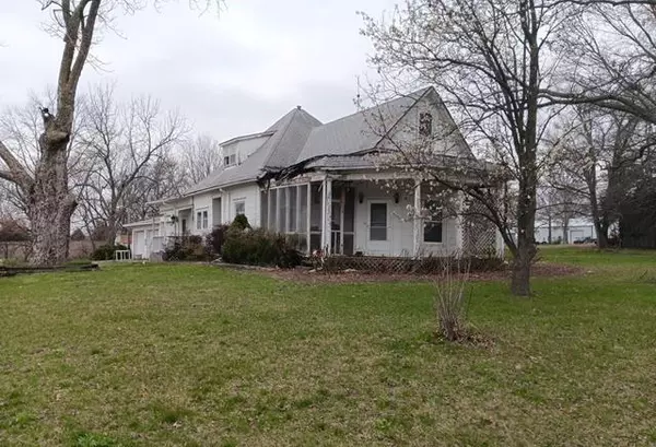 Bosworth, MO 64623,107 S 2nd ST