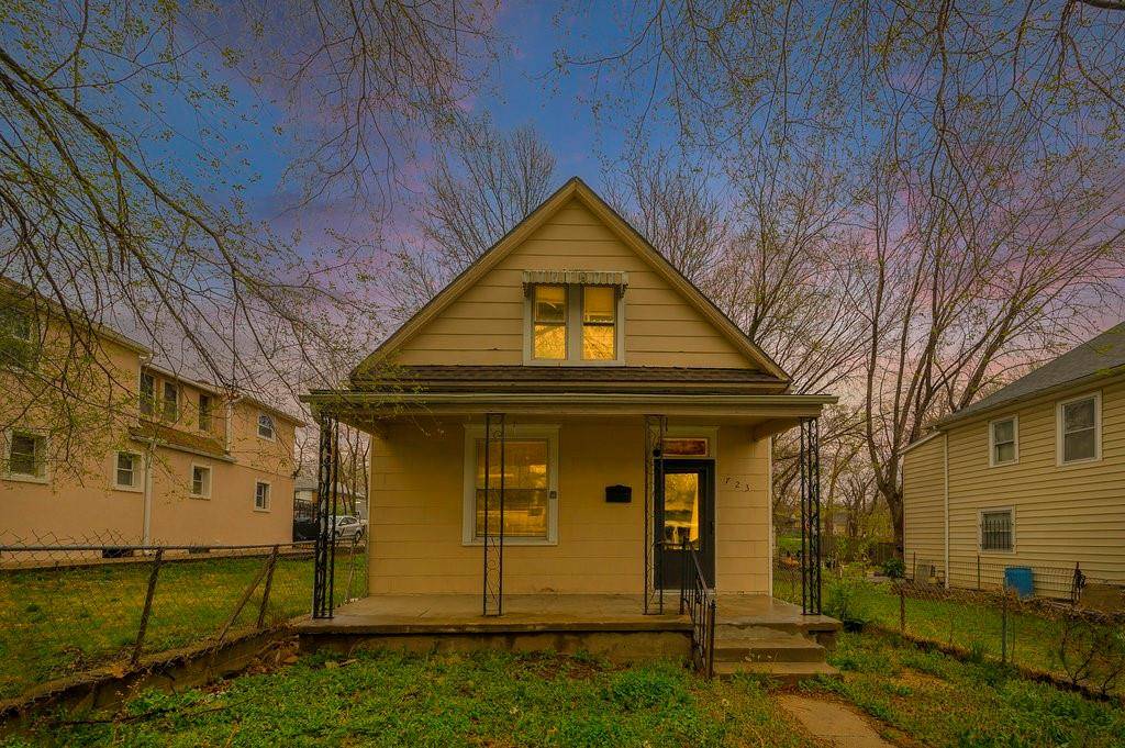 723 Kensington AVE, Kansas City, MO 64124