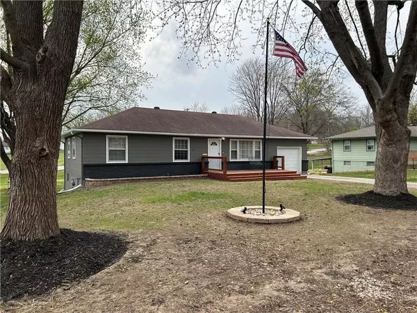 Blue Springs, MO 64015,411 SW 18th Street TER