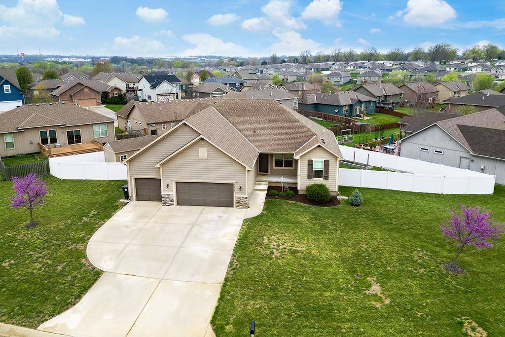 16918 Meadow Creek CIR, Belton, MO 64012