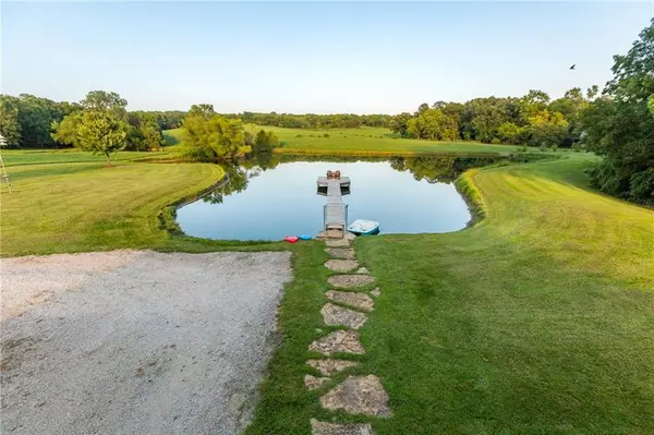 Creighton, MO 64739,1600 NW 1000 RD