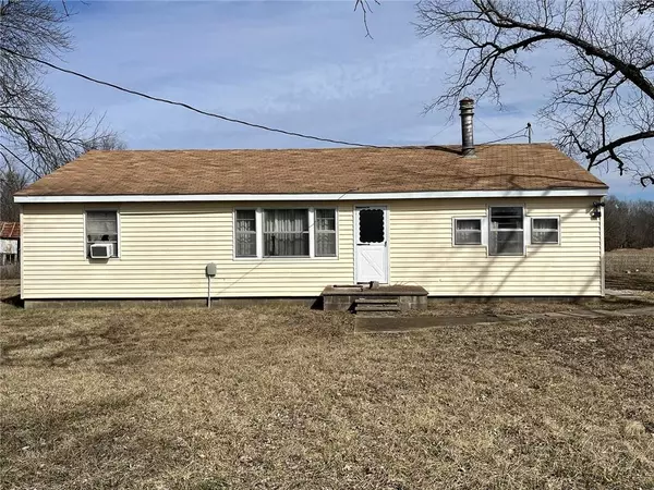 Uniontown, KS 66779,1001 Limestone RD