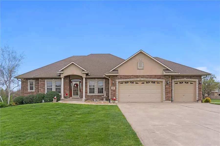 603 Horizon Pkwy, Raymore, MO 64083