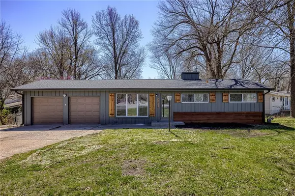 7035 N State Route 9 N/A,  Parkville,  MO 64152