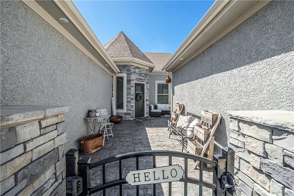 Leavenworth, KS 66048,1805 West Glen DR