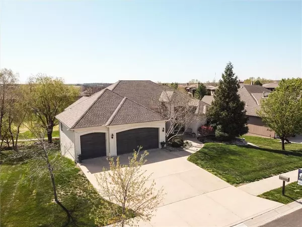 Lenexa, KS 66220,10019 Falcon Valley DR