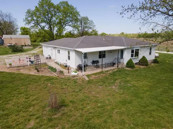 Amsterdam, MO 64723,10040 NW County Road 9002 N/A