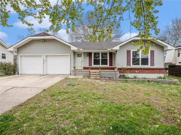 1307 NW 64th TER, Kansas City, MO 64118