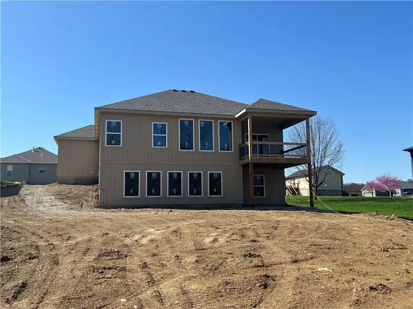 Grain Valley, MO 64029,659 SW Crestview DR