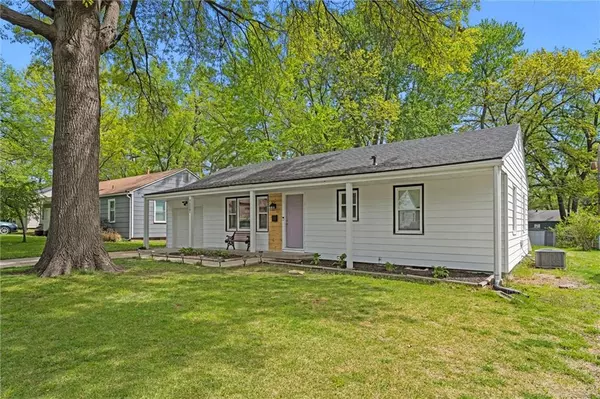 Overland Park, KS 66204,7227 Horton ST