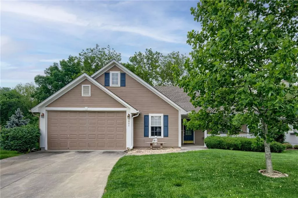 Raymore, MO 64083,1901 Meadowlark DR