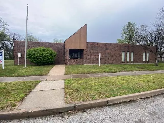 Nevada, MO 64772,429 E Walnut ST