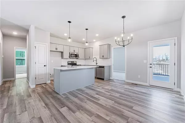 9605 N Colrain AVE, Kansas City, MO 64154