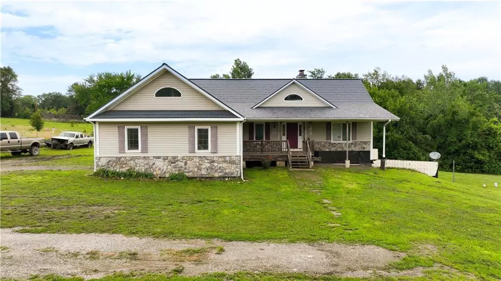 3520 SE Freeway Farms DR, Holt, MO 64048