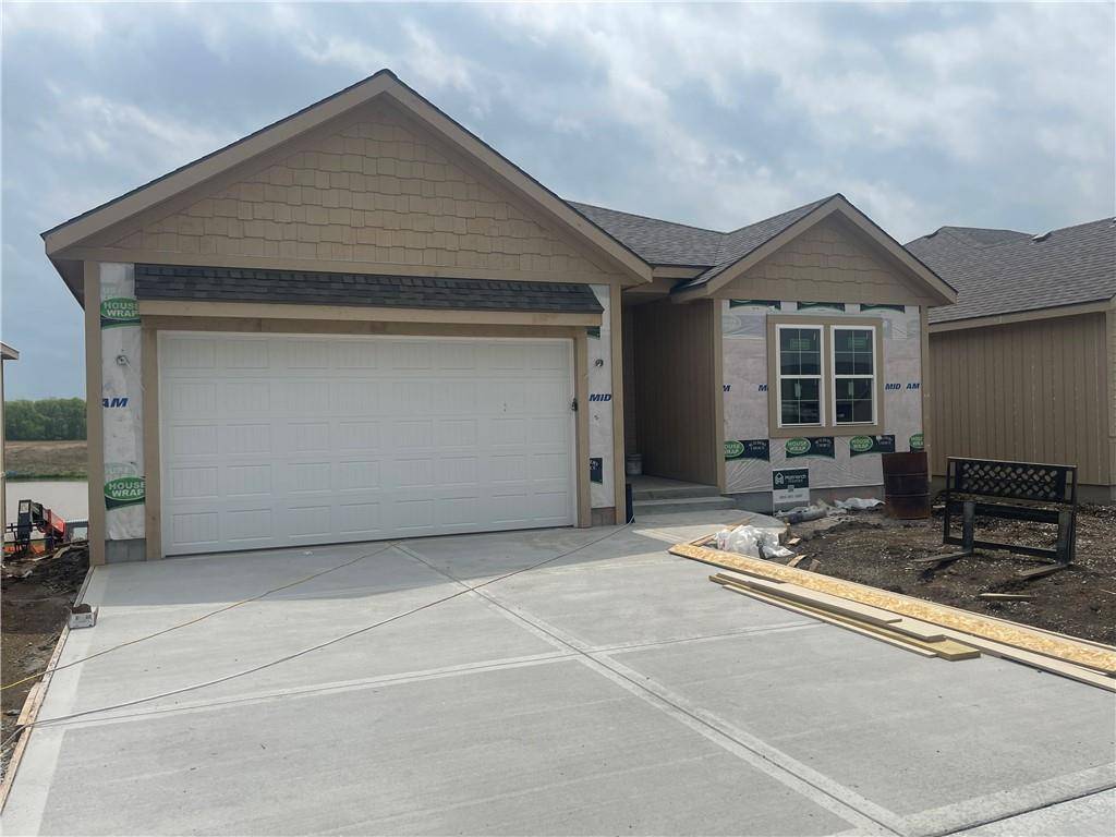 2305 NW 94th ST, Kansas City, MO 64154