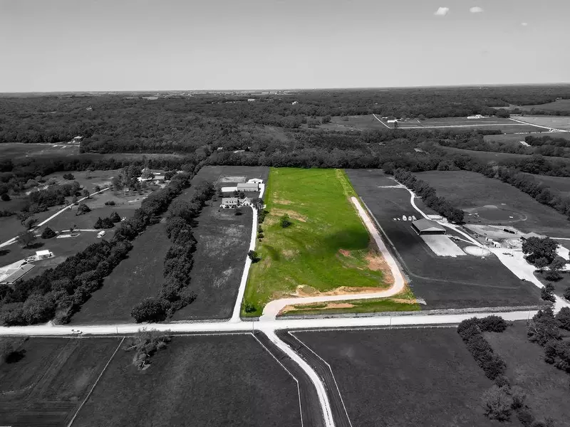 1600 RD, Baldwin City, KS 66006