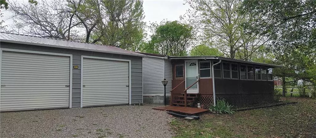 Linn Valley, KS 66040,261 N Linn Valley DR
