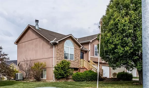 Warrensburg, MO 64093,1300 Stoneybrooke DR