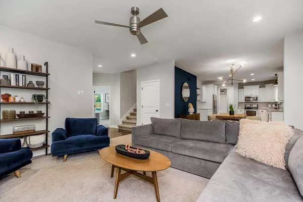 Riverside, MO 64150,5025 NW Timberline DR