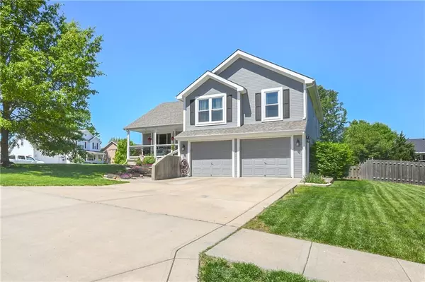 Leavenworth, KS 66048,3812 Clayton DR