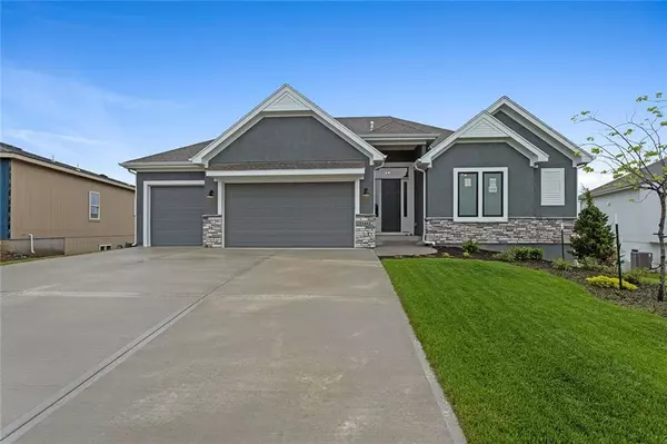 13461 W 177th ST, Overland Park, KS 66013