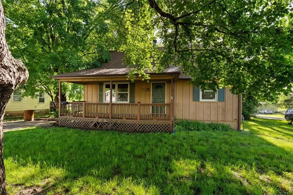 Blue Springs, MO 66014,524 SW 13 ST